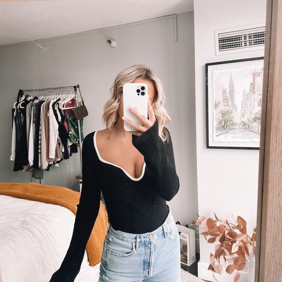 H&M Black White Ribbed Knit Sweater!! - Picture 6 of 7